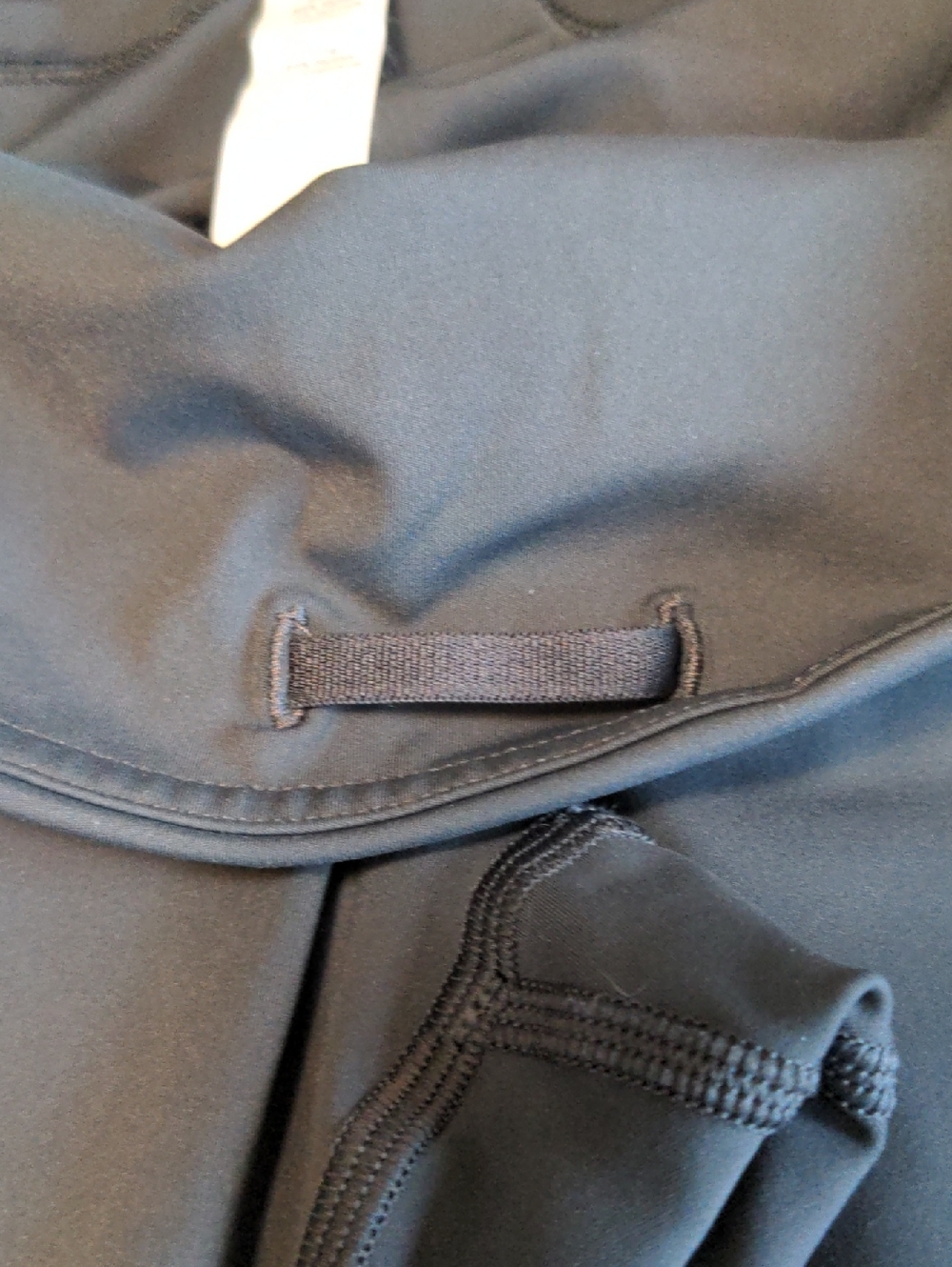 Like New Lululemon 19 Inch Fast And Free Capri Leggings - Picture 4 of 9